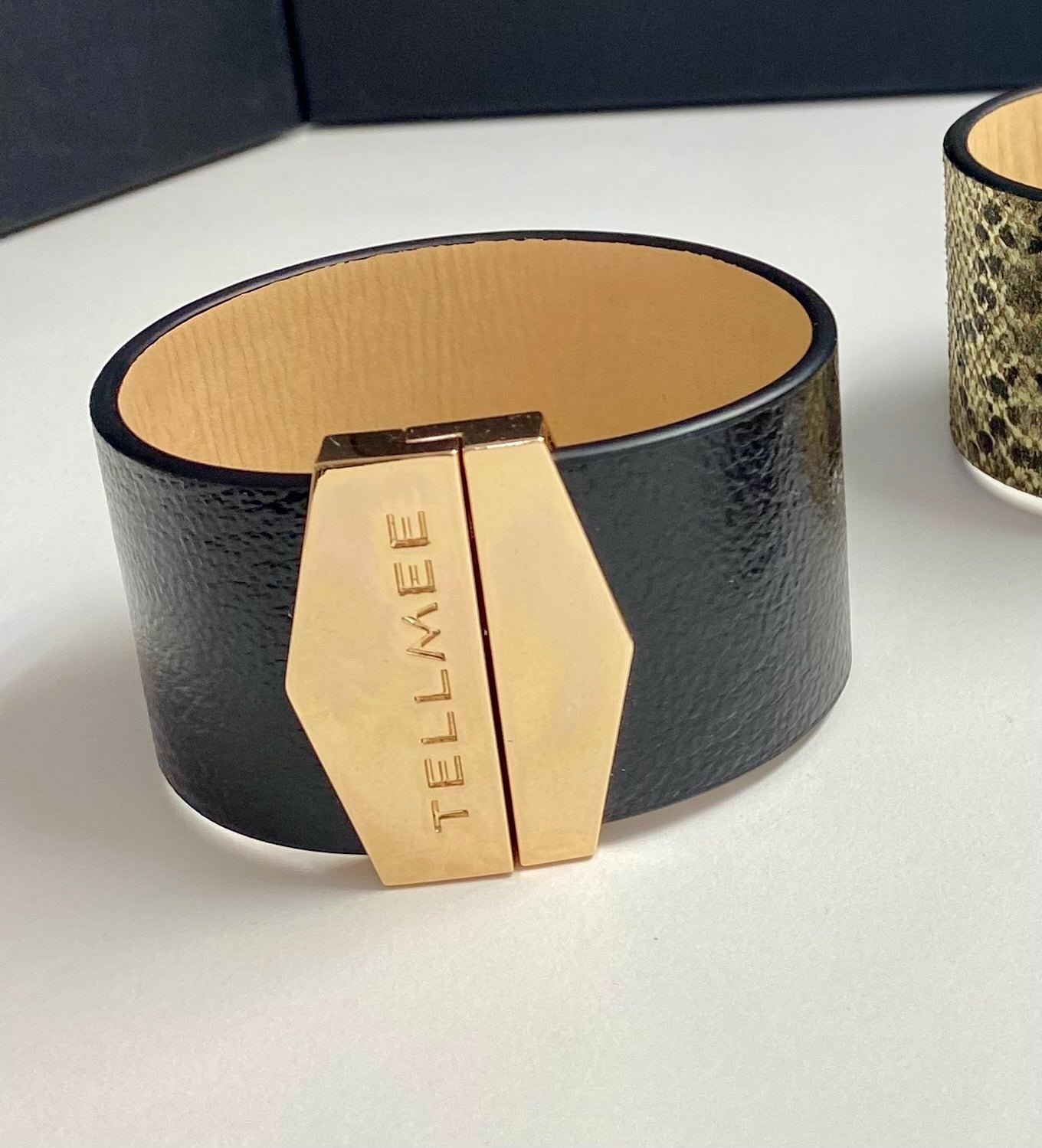 TELLMEE - KARMA - Manchette en cuir