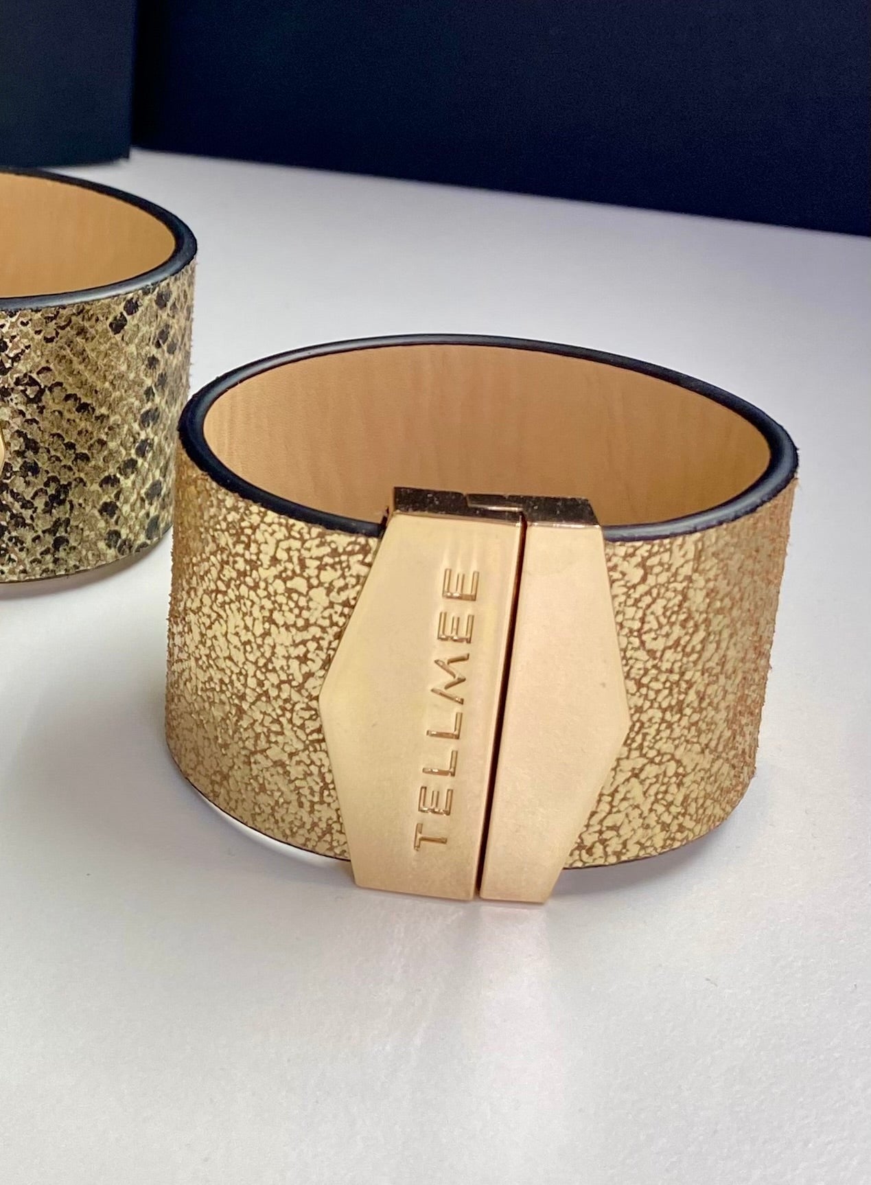 TELLMEE - KARMA - Manchette en cuir