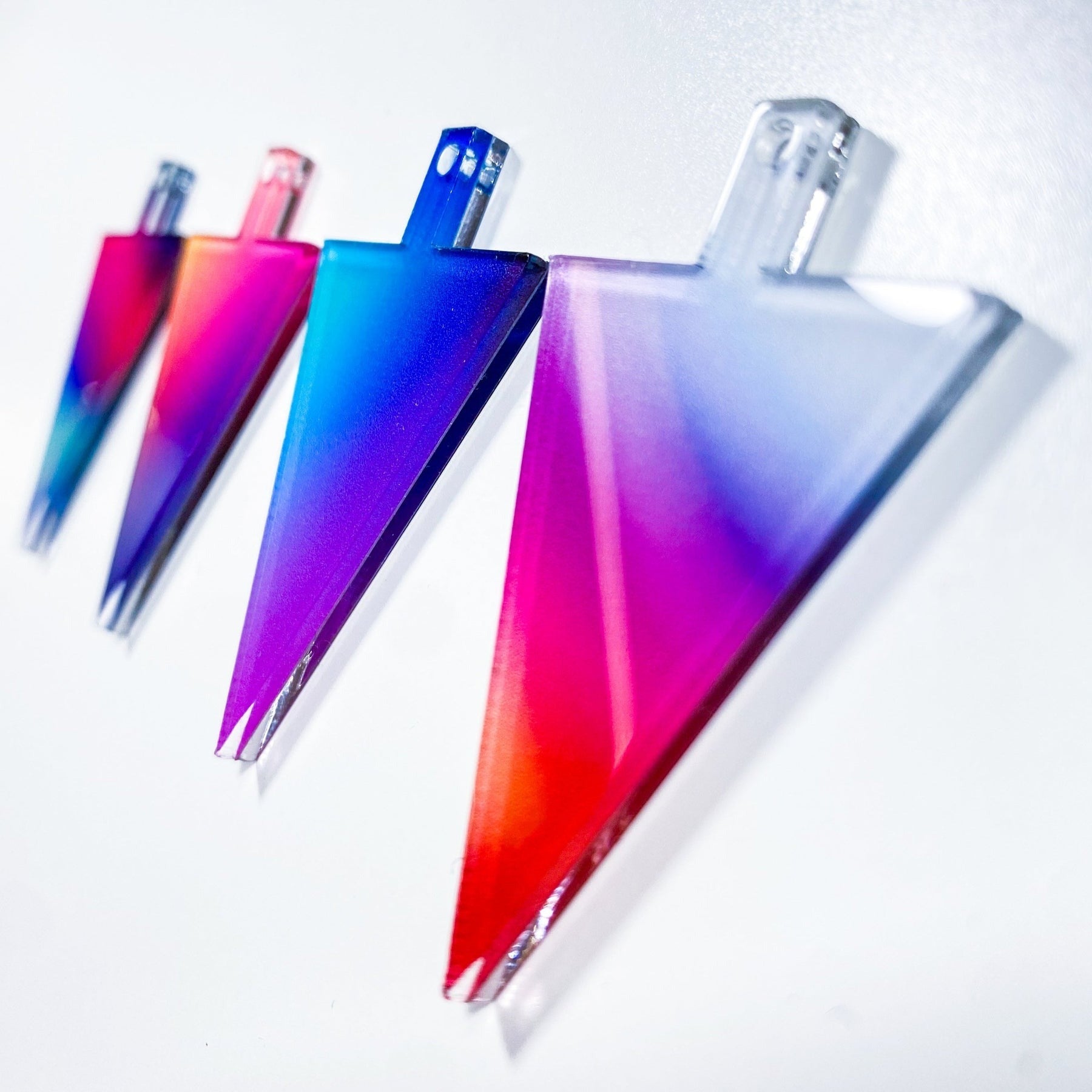 TELLMEE - TIKA TRIANGLE RADIANT * VENDU A L'UNITE *