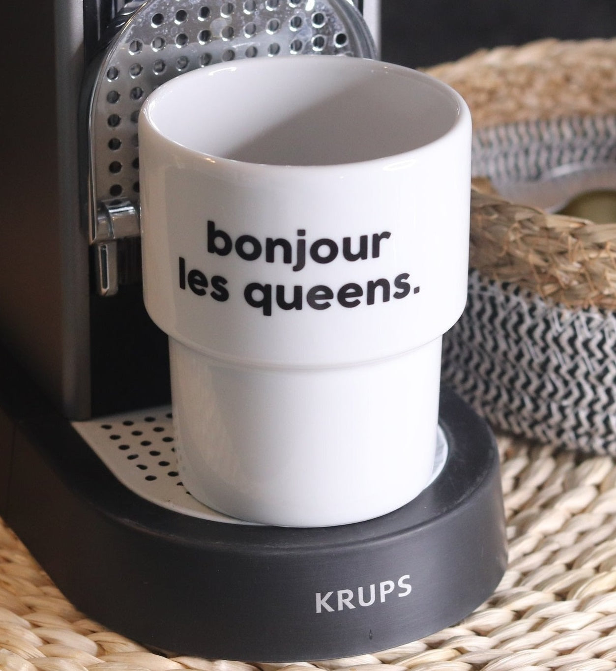 FÉLICIE AUSSI - Mug - Bonjour Les Queens
