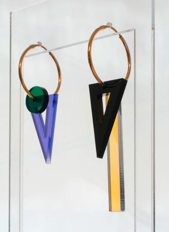 TELLMEE - TIKA ISOCEL